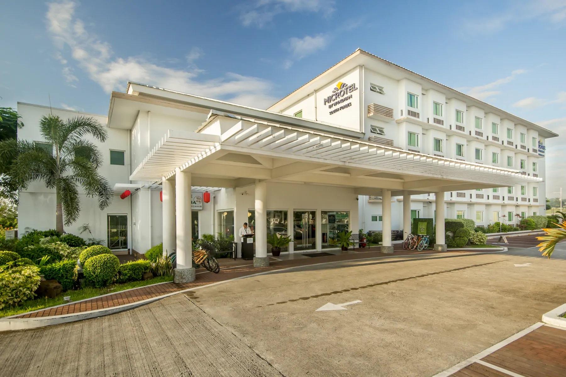 Microtel By Wyndham South Forbes Near Nuvali Santa Rosa  Ngoại thất bức ảnh