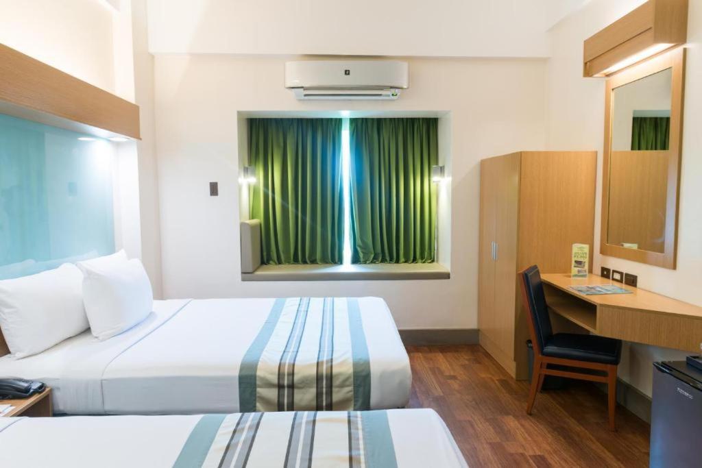 Microtel By Wyndham South Forbes Near Nuvali Santa Rosa  Ngoại thất bức ảnh