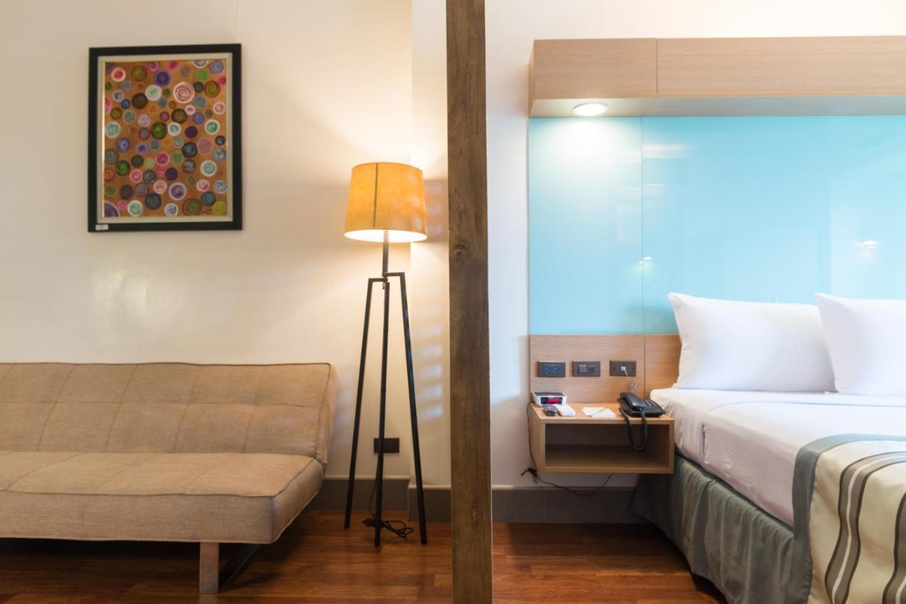 Microtel By Wyndham South Forbes Near Nuvali Santa Rosa  Ngoại thất bức ảnh
